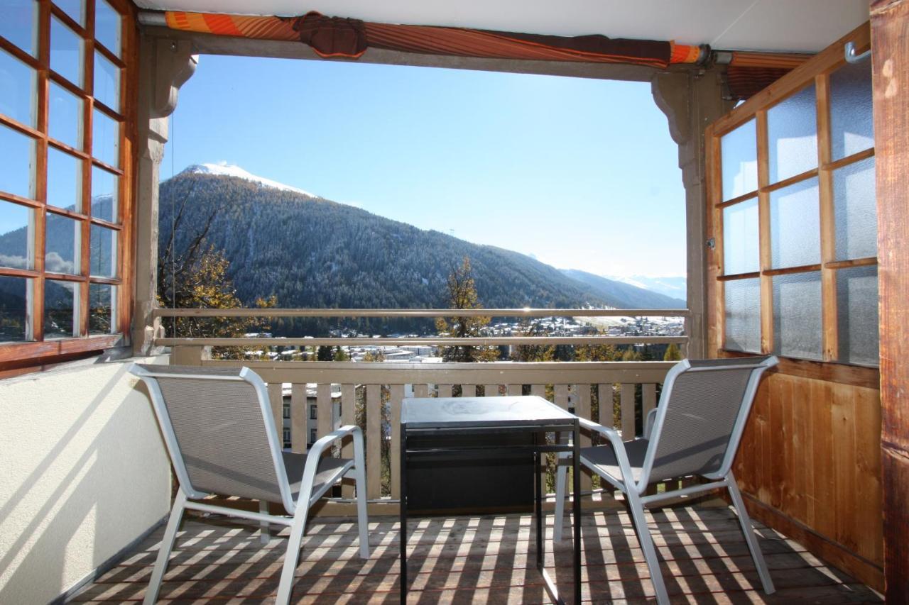 Zentrum Haus Davos Kamer foto